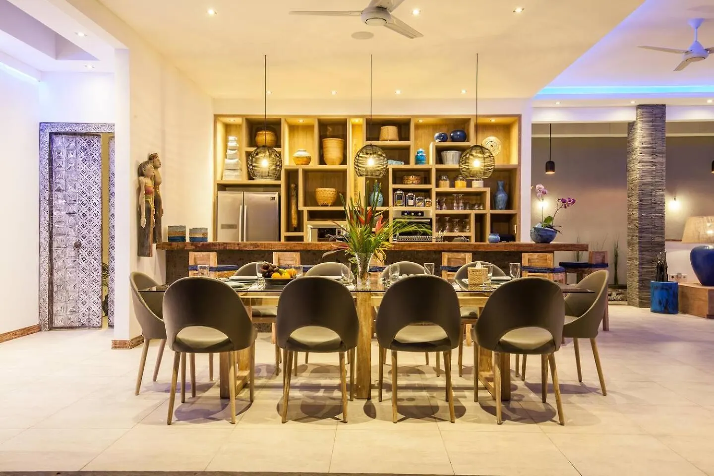 Spacious 4 Bedroom Villa Seminyak Garden And Pool